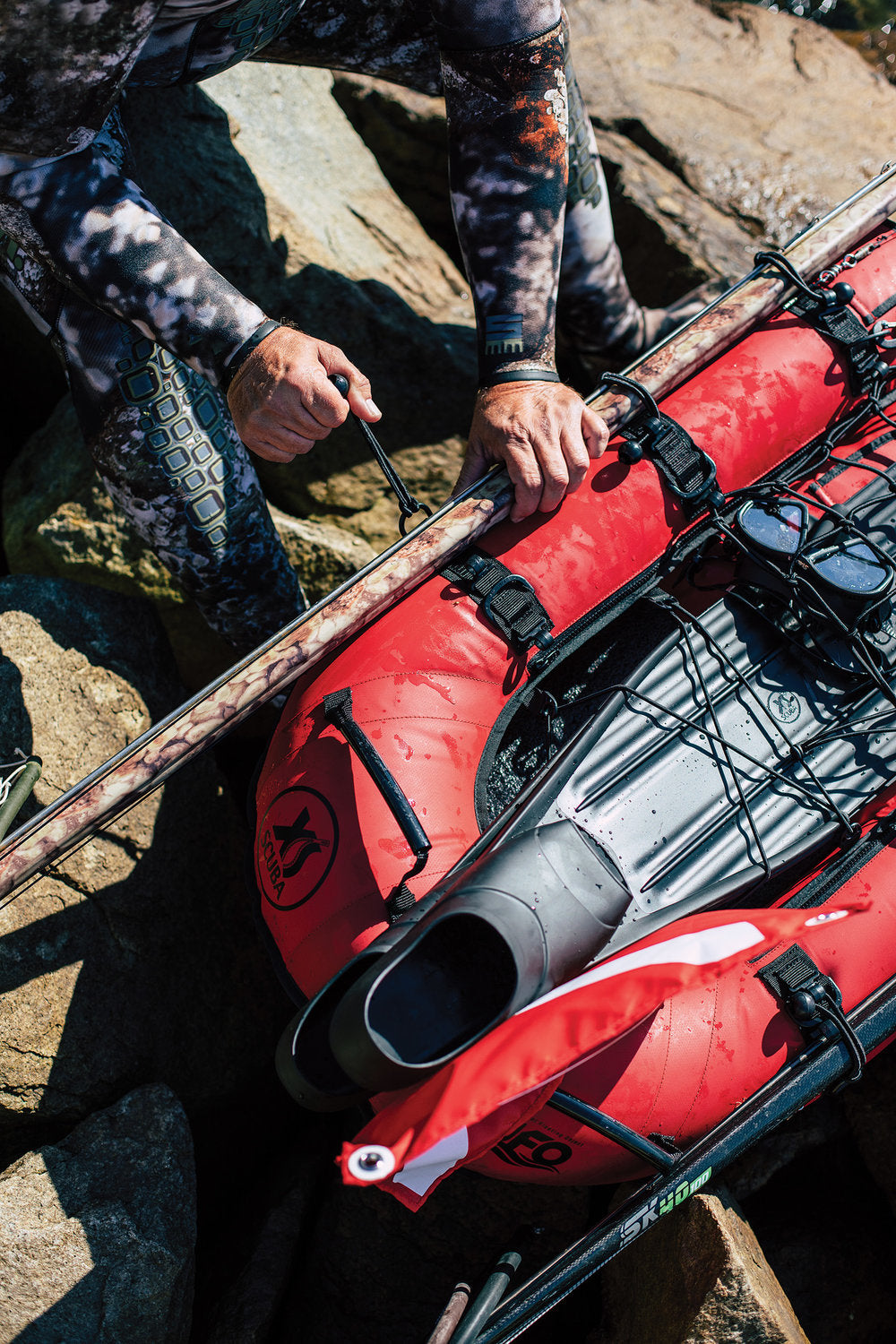 XS Scuba UFO Float Platform – Multi-Purpose Spearfishing, Hookah & Dive Utility Float